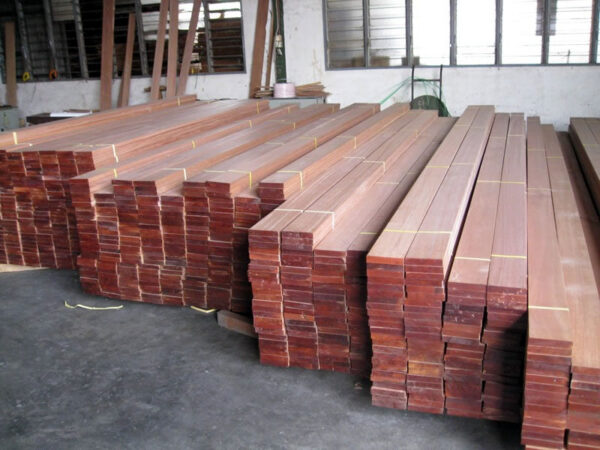 Meranti Wood Decking Red Balau Stacked Planks
